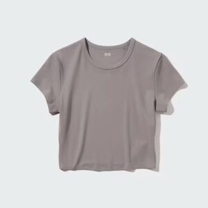 Uniqlo Ultra Stretch AIRism Cropped T-Shirt